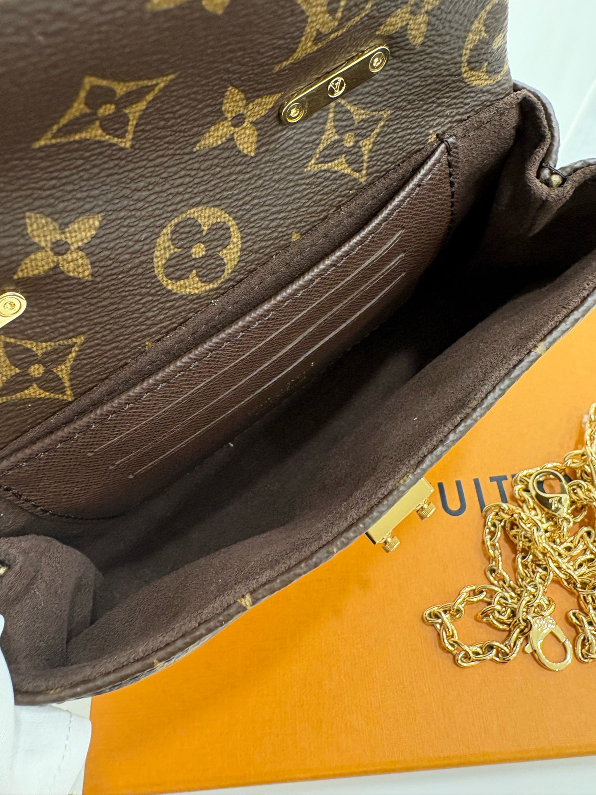 Louis Vuitton Nano Madeleine, Microchip Version