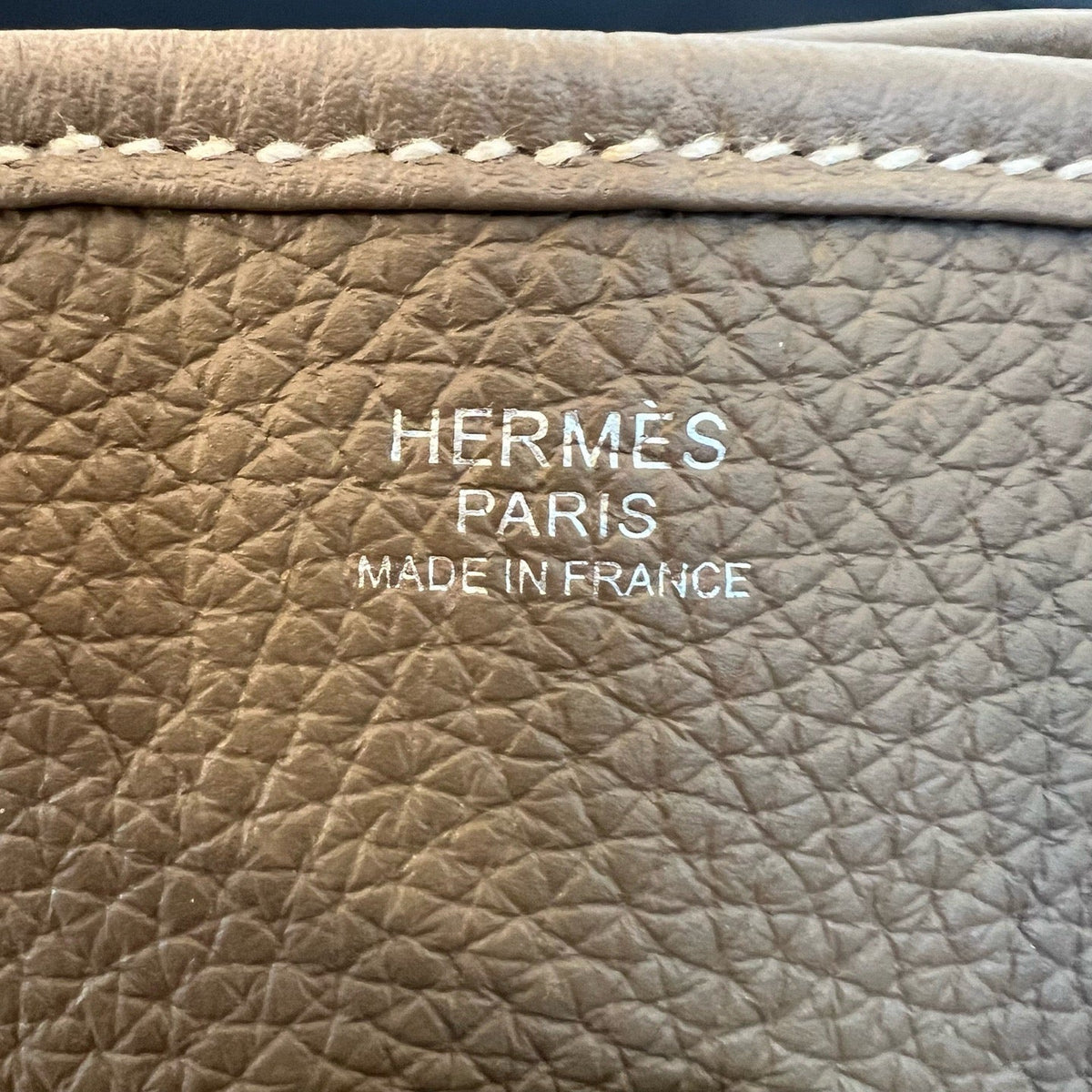 Hermès Elephant Grey Evelyne 29, Stamp W, Shoulder & Crossbody Bag