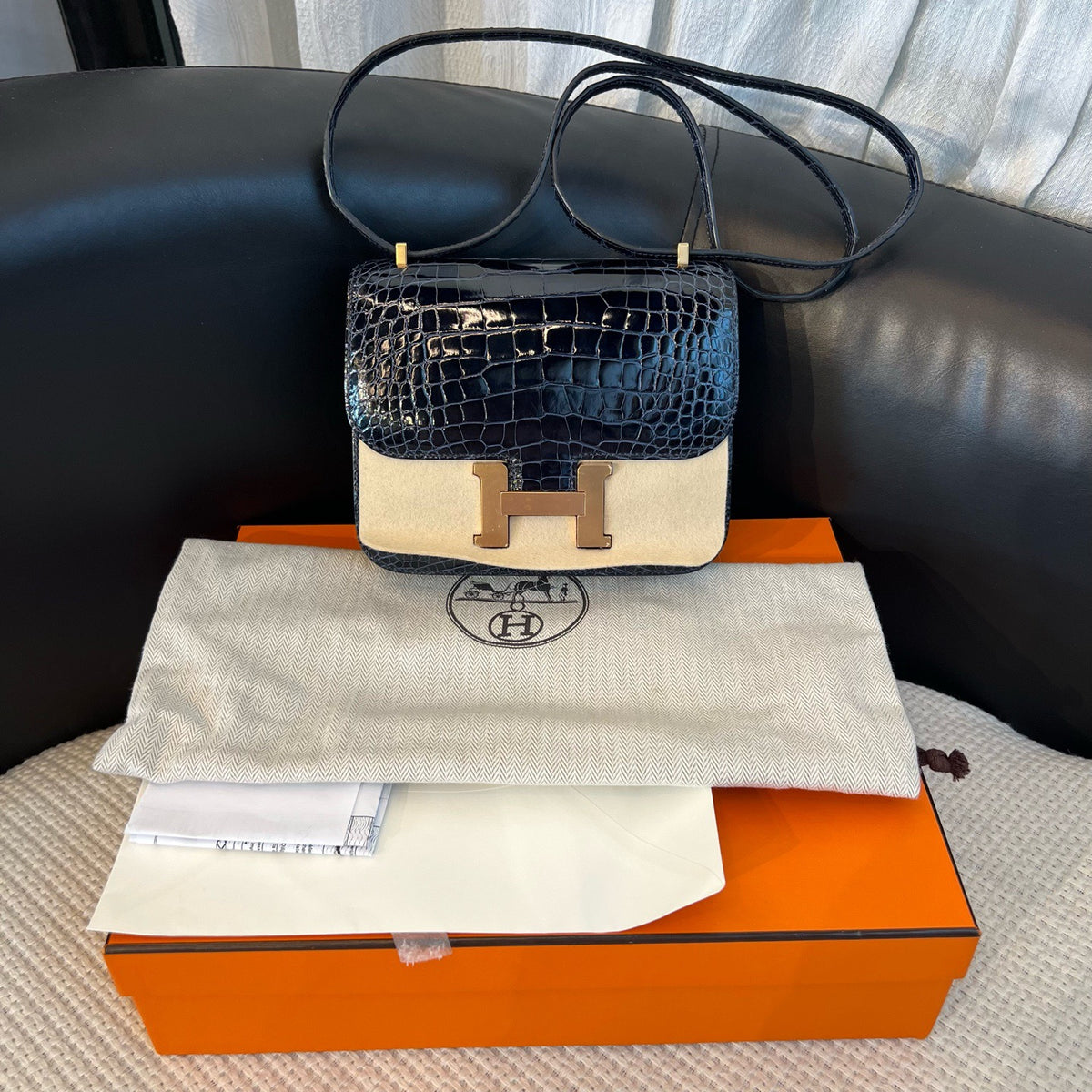 Hermès Blue Alligator Constance Mini 19, Stamp C