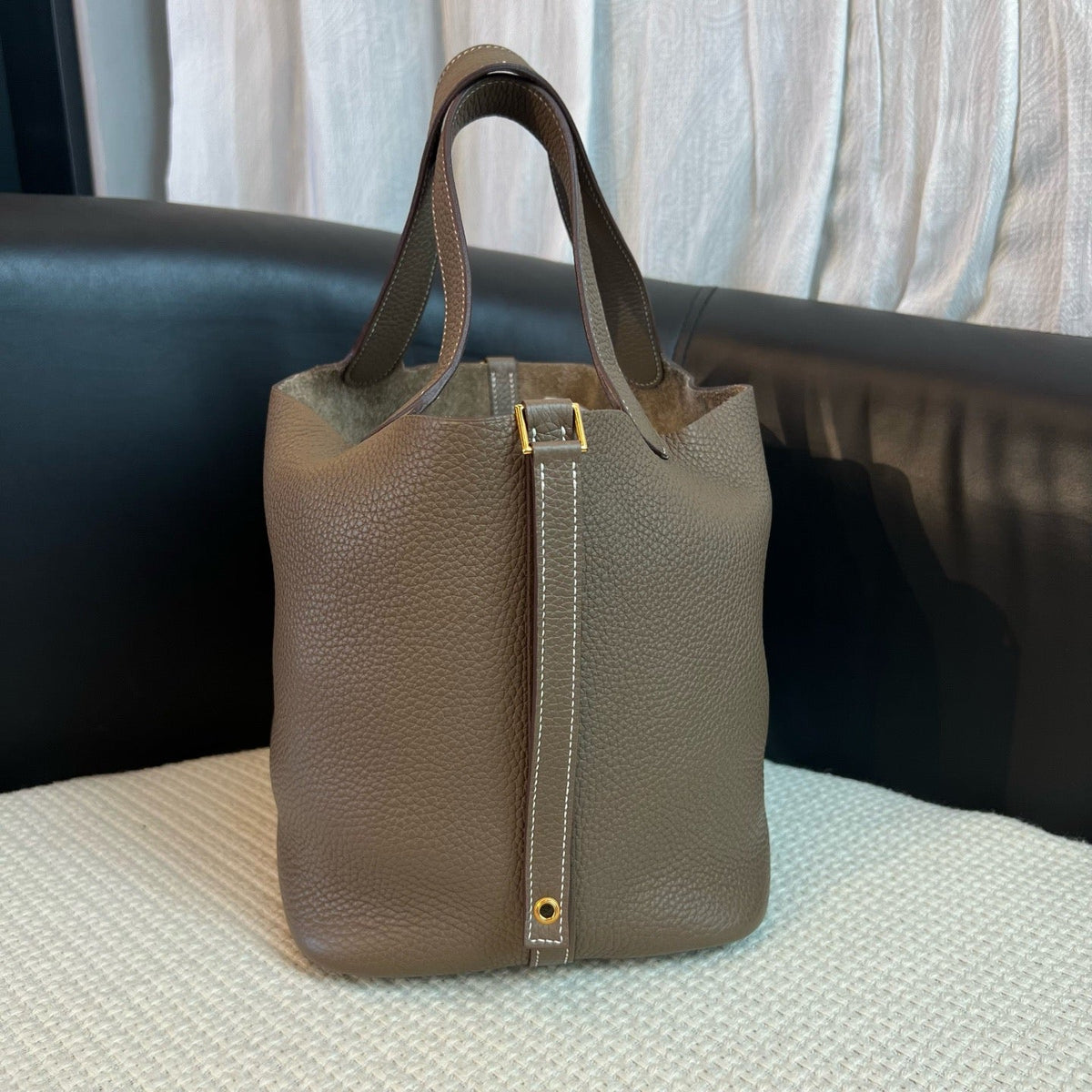 Hermès Elephant Grey Picotin 22, Gold Hardware, Handbag, Stamp A