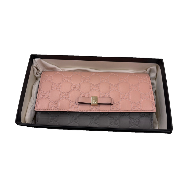 Gucci Pink Wallet, 388679CWC1G6812