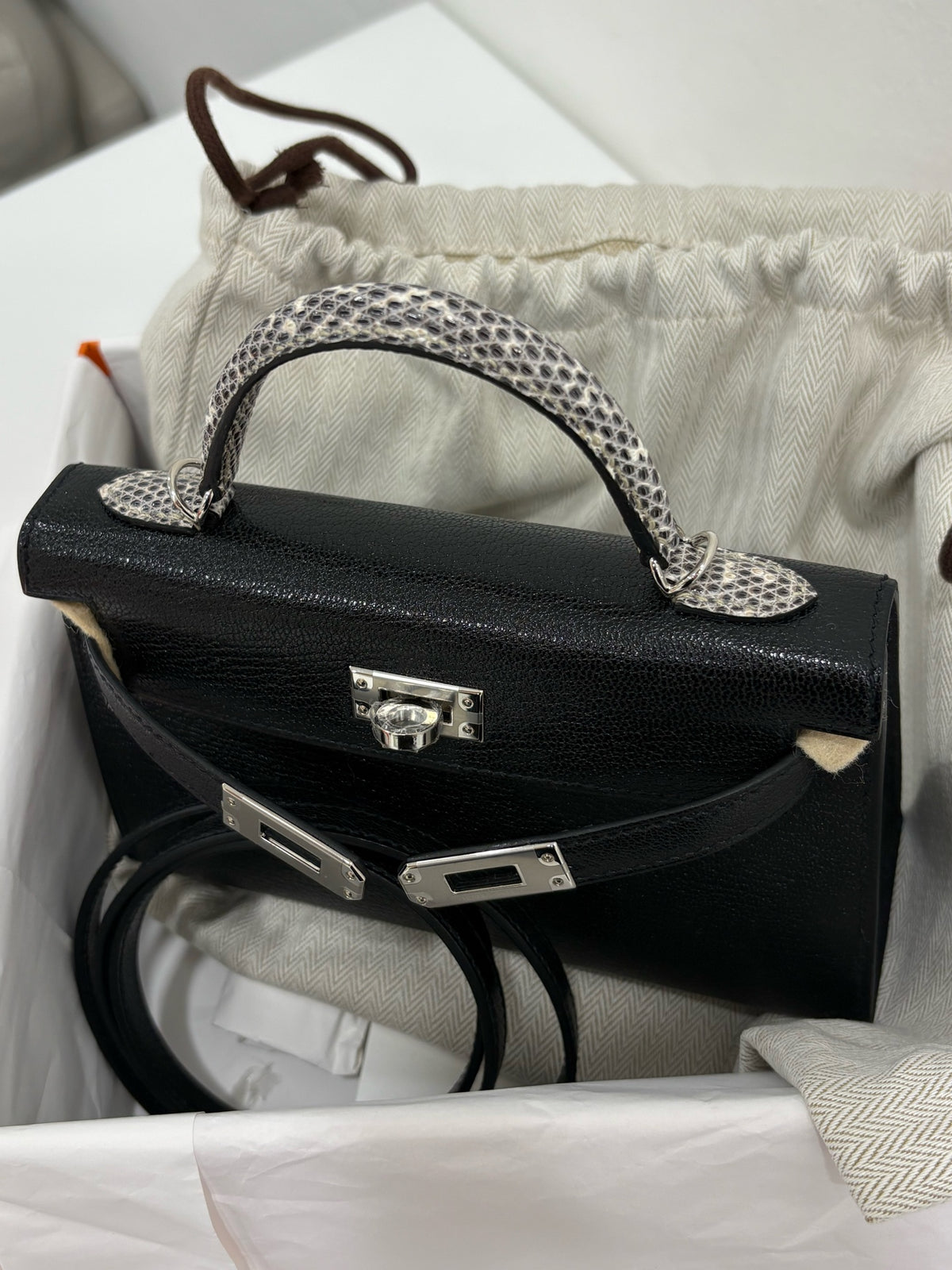 Hermès Mini Kelly with Lizard Handle, K Stamp, Brand New Full Set