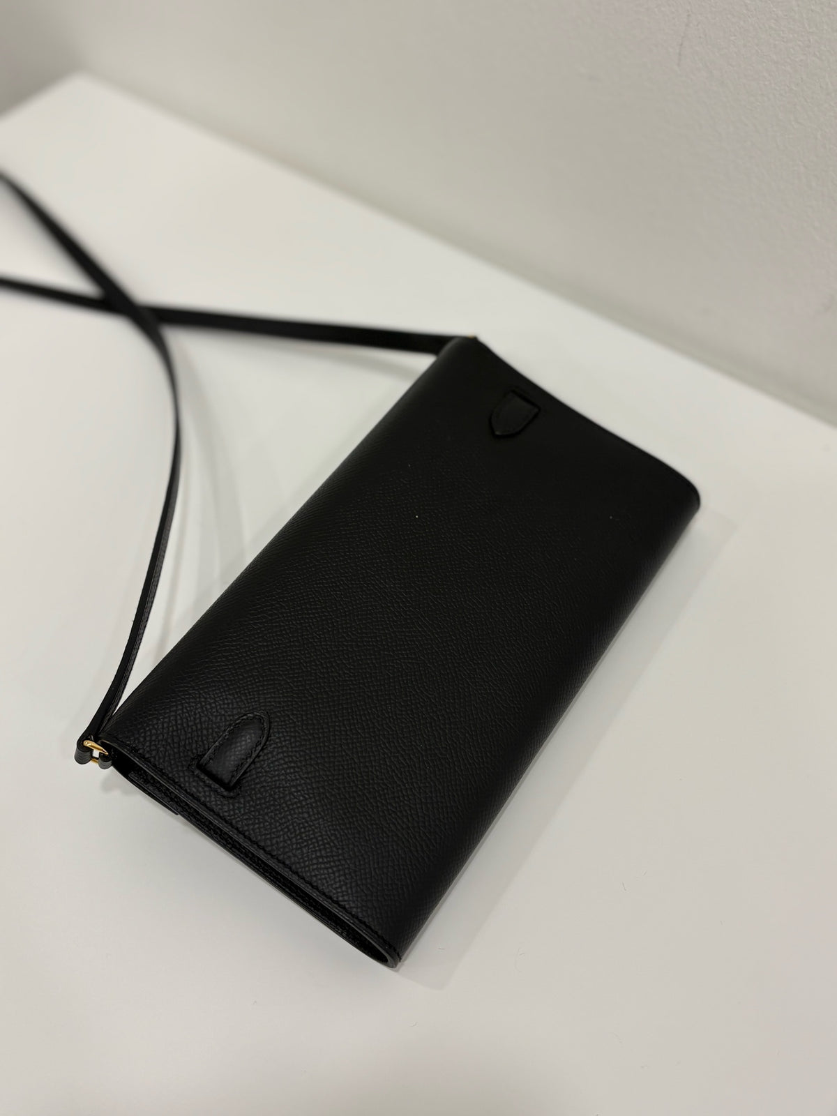 Hermès Kelly To Go, Black, Gold Hardware, Z Stamp