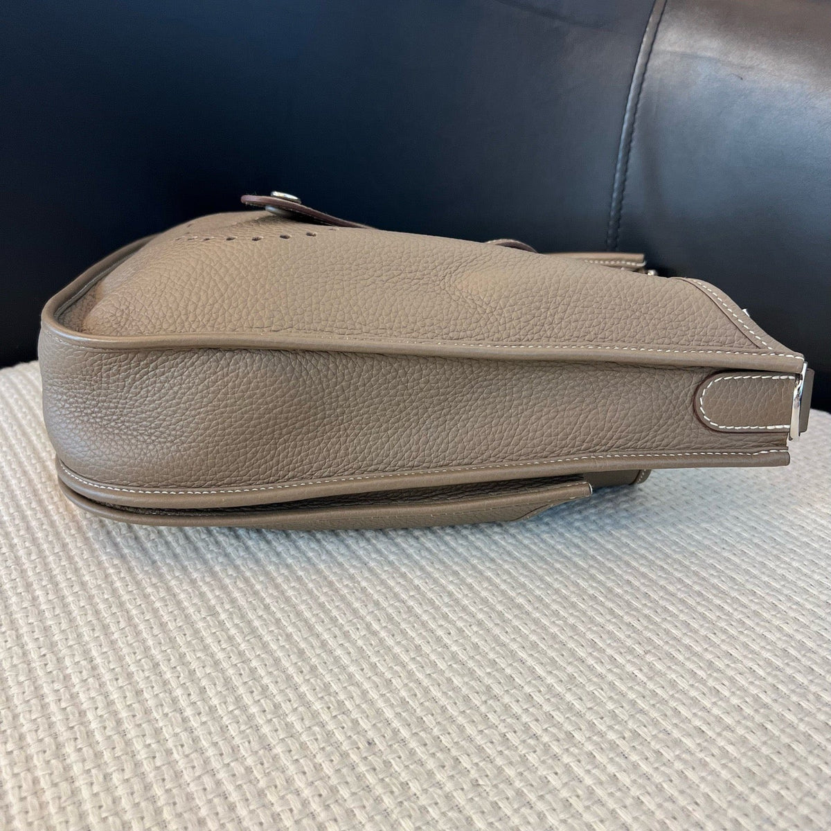 Hermès Elephant Grey Evelyne 29, Stamp W, Shoulder & Crossbody Bag