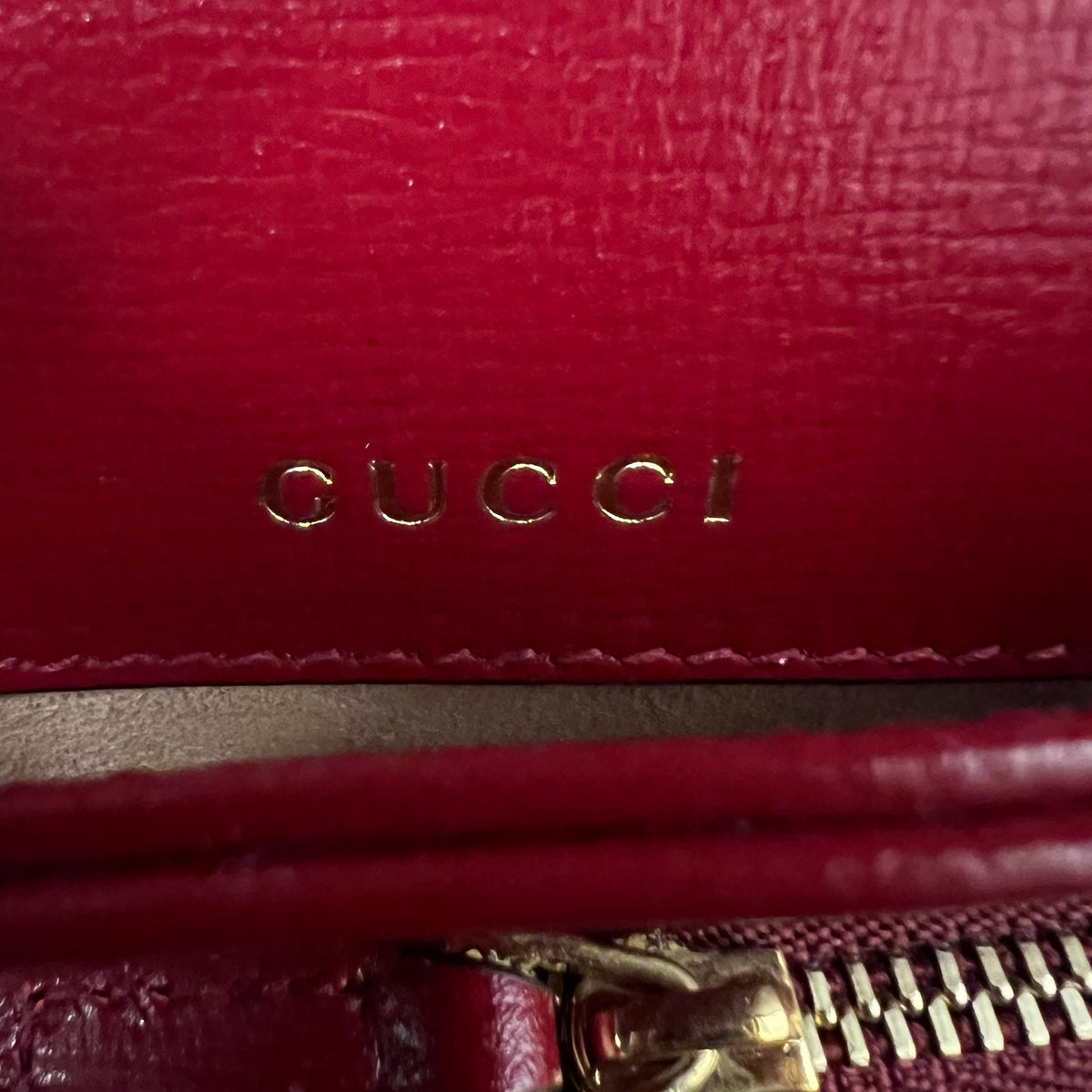 Gucci Medium Horsebit 1955, Red GG Supreme, Shoulder & Crossbody Bag, Code 032