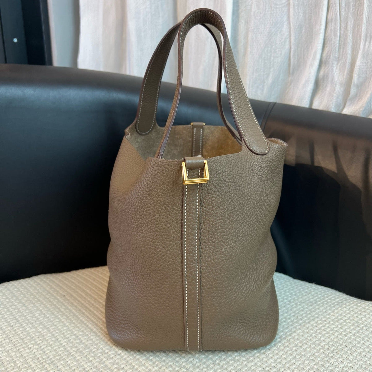 Hermès Elephant Grey Picotin 22, Gold Hardware, Handbag, Stamp A