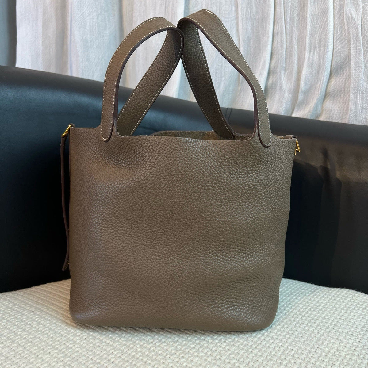 Hermès Elephant Grey Picotin 22, Gold Hardware, Handbag, Stamp A